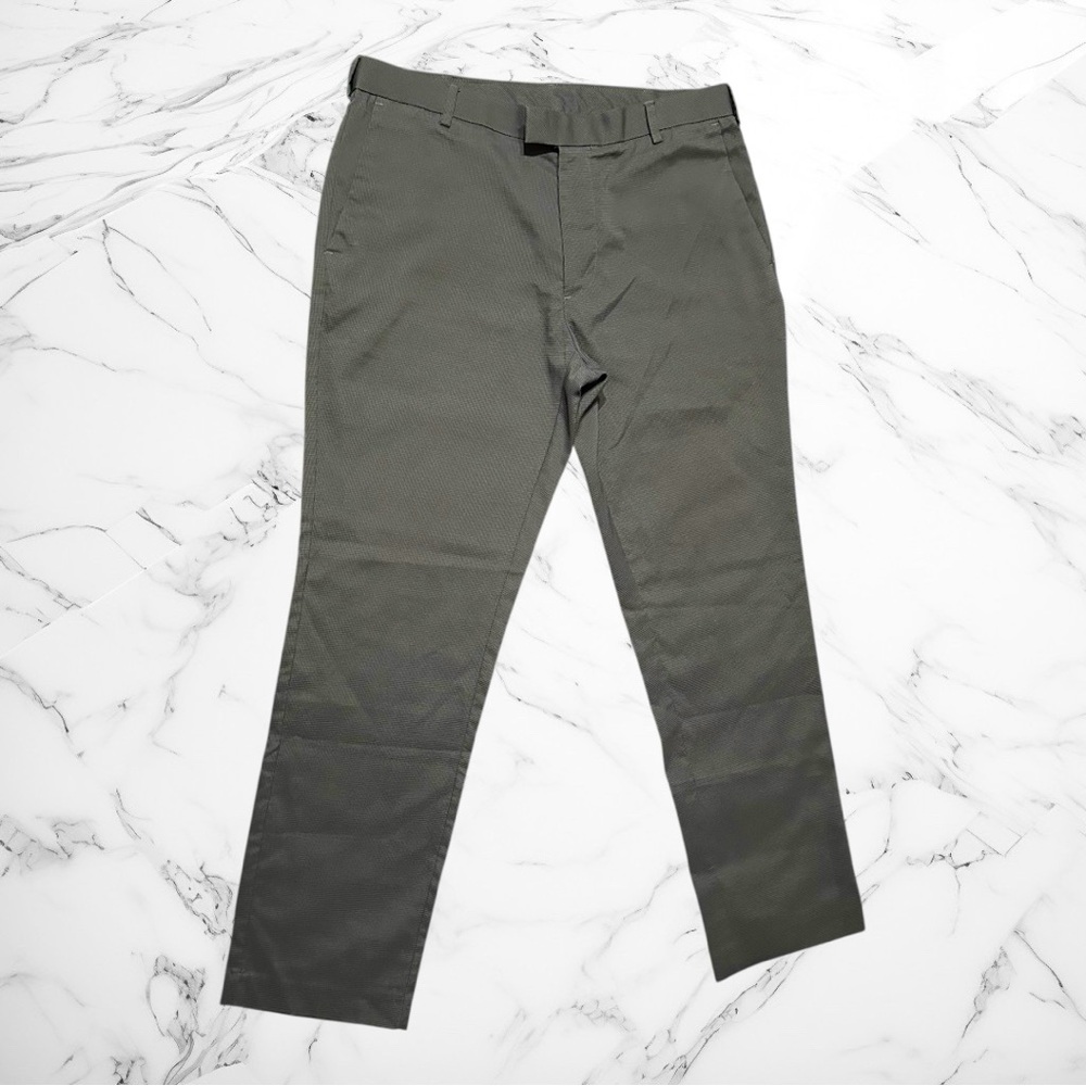 Van Heusen Men’s Flex Flat Front Slim Fit Pants Charcoal 33x30